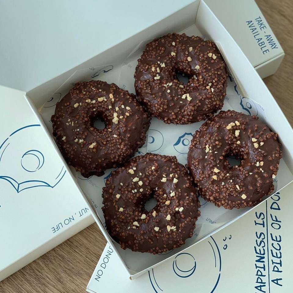 Custom Corrugated Cake Box for Takeaway - Eco-Friendly Food Packaging