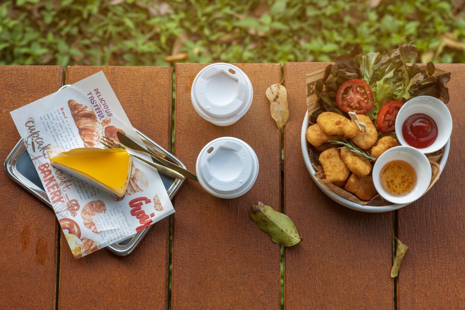 Size Matters: Matching Container Dimensions to Your Menu