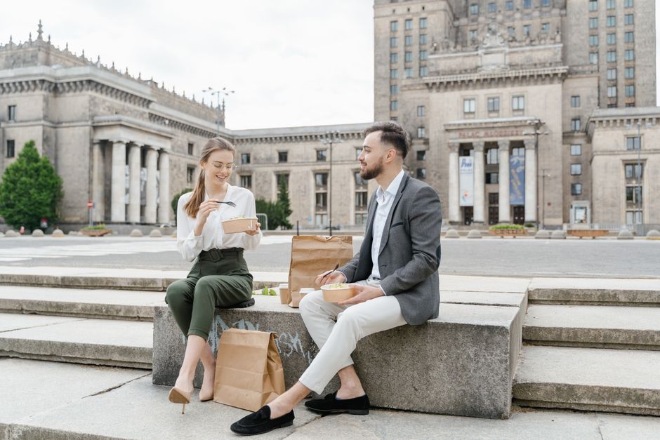 Kraft Paper vs PLA Coated Hot Cups: The Insulation and Compostability Trade-Off